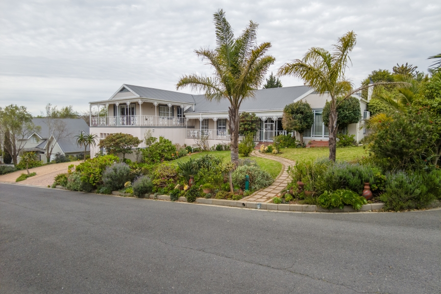 5 Bedroom Property for Sale in Welgedacht Western Cape